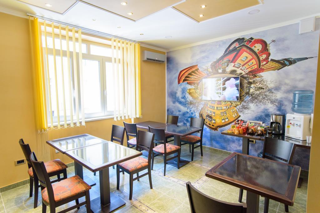 Guest House Mali Homtel 수보티차 외부 사진